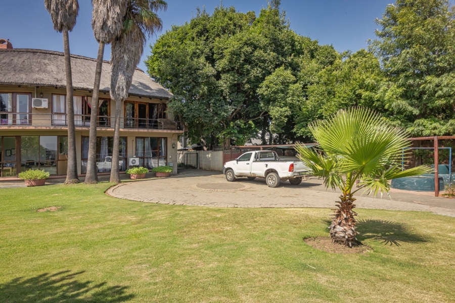 6 Bedroom Property for Sale in Panorama Free State